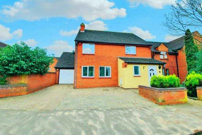 4 Bedroom Property To Rent In Astlethorpe, Milton Keynes MK8