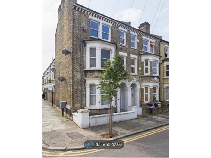 2 Bedroom Flat To Rent In Tregothnan Road, London, SW9