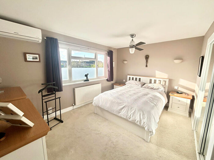 4 Bedroom Detached House For Sale In The Osiers, Buckden, PE19