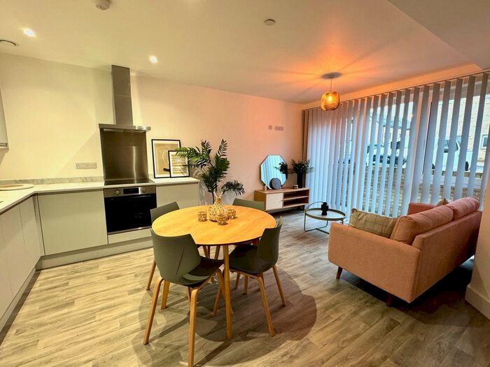 4 Bedroom Town House To Rent In Lescar Road, Waverley, Rotherham, S60