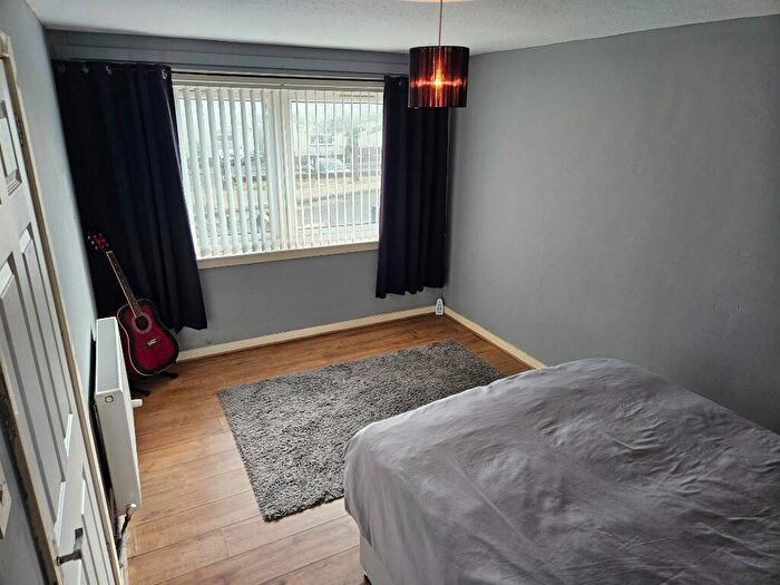 3 Bedroom End Of Terrace House For Sale In Glen Crescent, Stevenston, KA20