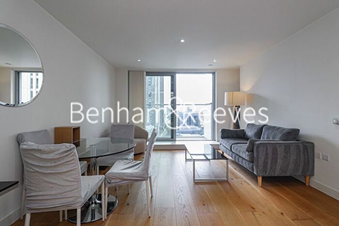 1 Bedroom Flat To Rent In Pan Peninsula Square, Canary Wharf, E14