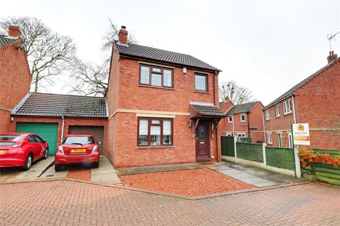 3 Bedroom Link Detached House For Sale In Holme Dene, Haxey, Lincolnshire, DN9