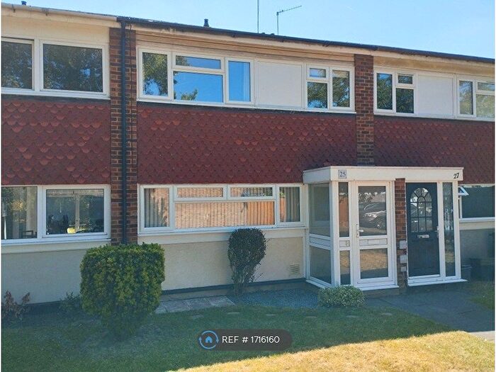 3 Bedroom Terraced House To Rent In Woodcote Drive, Orpington, BR6