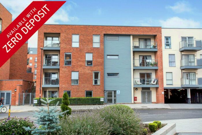 2 Bedroom Apartment To Rent In John Thornycroft Road, Woolston, SO19