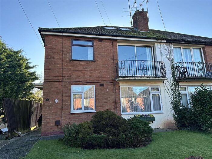 2 Bedroom Maisonette For Sale In Sunnybank Avenue, Coventry, CV3