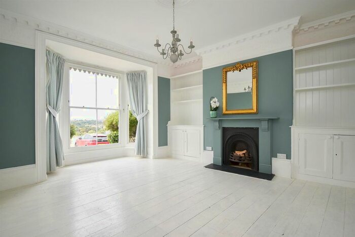 1 Bedroom Flat To Rent In St. Marys Terrace, Hastings, TN34