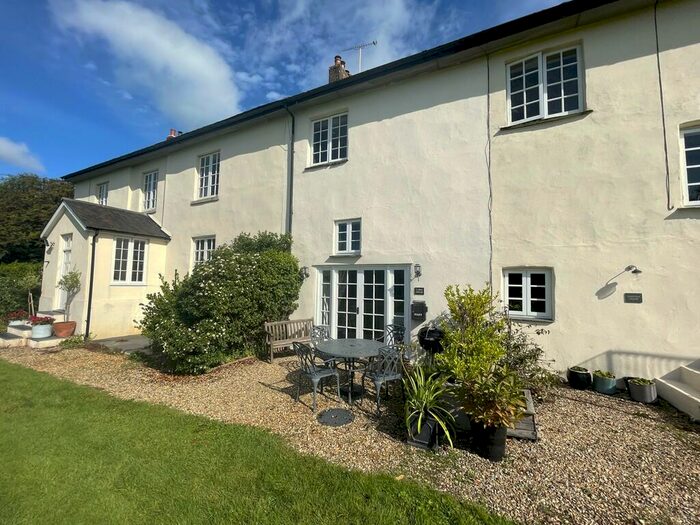 3 Bedroom Cottage To Rent In Modbury, Devon, PL21