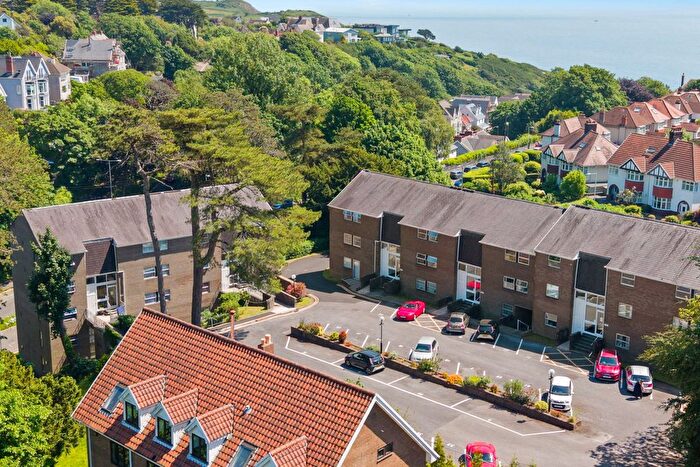 1 Bedroom Flat For Sale In Gilbertscliffe, Southward Lane, Langland, Swansea, SA3
