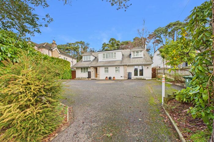 5 Bedroom Detached House For Sale In Lower Golf Links Road, Broadstone, Dorset, BH18