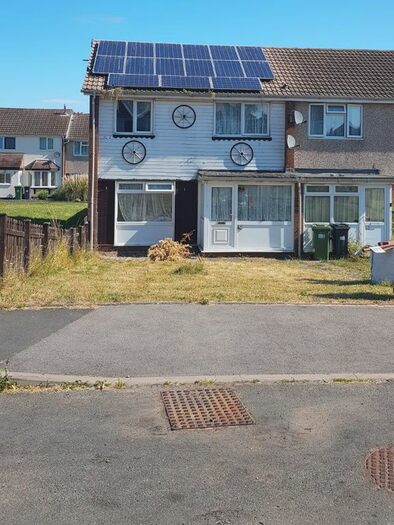 3 Bedroom Semi-Detached House To Rent In Mallory Road, Bishops Tachbrook, CV33