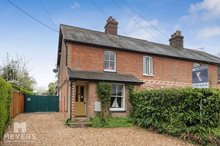 3 Bedroom End Terrace House For Sale In Lonnen Road, Wimborne, BH21