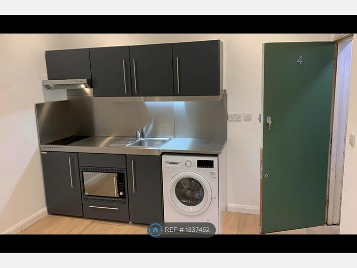 Studio To Rent In Goulton Road, London, E5