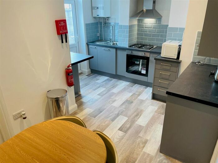 4 Bedroom Property To Rent In Haywood Street, Stoke-On-Trent, ST4