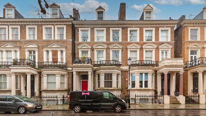 1 Bedroom Flat For Sale In Holland Park Gardens, London, W14