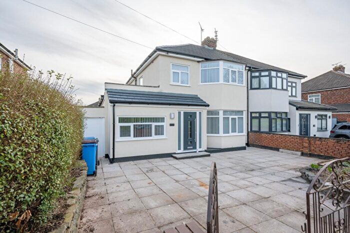 4 Bedroom Semi Detached House For Sale In Wellfield Avenue, Liverpool, L32