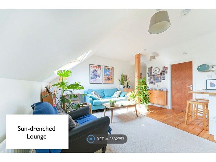 2 Bedroom Flat To Rent In Fernwood Avenue, London, SW16