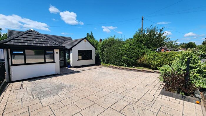 3 Bedroom Bungalow For Sale In Sara Close, Sutton Coldfield, B74