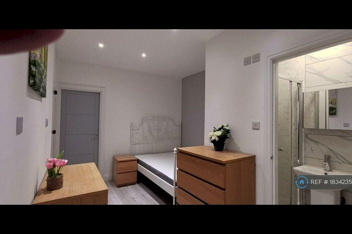 1 Bedroom Flat To Rent In Ilkeston Road, Nottingham, NG7