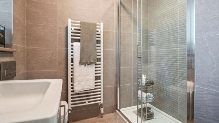 3 Bedroom End Of Terrace House For Sale In Golf View Road, Inverness, IV3