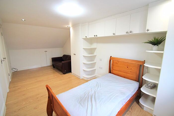 Studio To Rent In Cumberland Road, North Harrow, Harrow, HA1