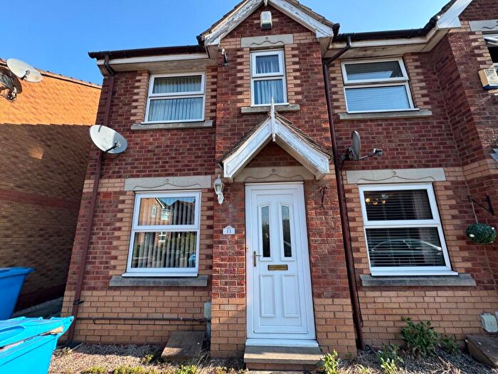 2 Bedroom End Of Terrace House To Rent In Ballantyne Close, Hull, East Yorkshire, HU7