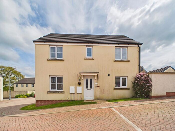 3 Bedroom Semi Detached House For Sale In Musca Close, Liskeard, Cornwall, PL14