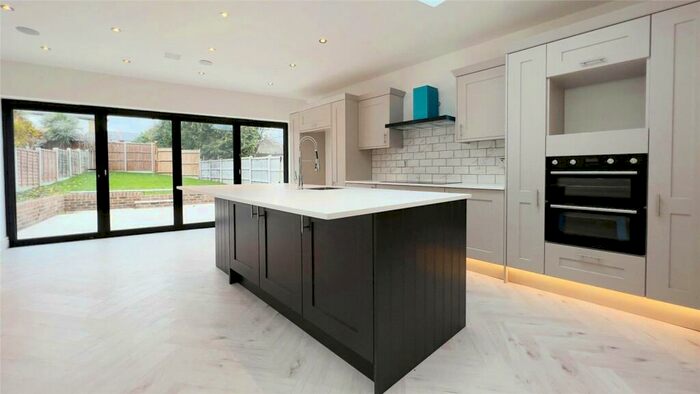 3 Bedroom Semi-Detached House To Rent In Bellevue Road, Bexleyheath, DA6