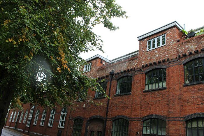 2 Bedroom Apartment To Rent In Riverside Apartment, OX14