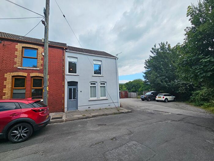 3 Bedroom End Of Terrace House To Rent In Cwm-Du Street, Maesteg, CF34