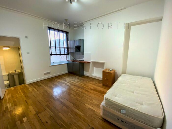 Studio To Rent In Viva Court, Kilburn High Road, London, NW6