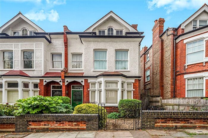 2 Bedroom Flat To Rent In Stanhope Gardens, London, N6