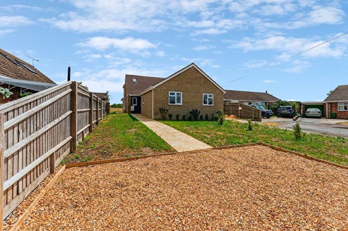 3 Bedroom Property For Sale In Holliers Close, Sydenham, OX39