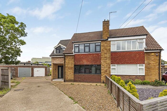 5 Bedroom Terraced House For Sale In Chaplin Crescent, Sunbury-On-Thames, TW16