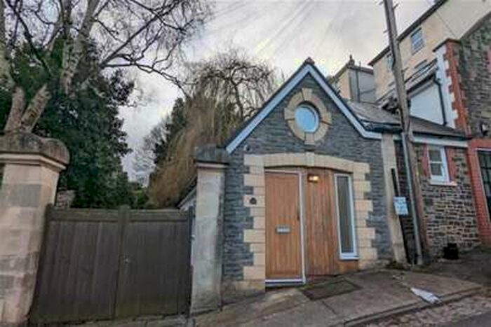 1 Bedroom House To Rent In Southfield Road, Cotham, Bristol, BS6
