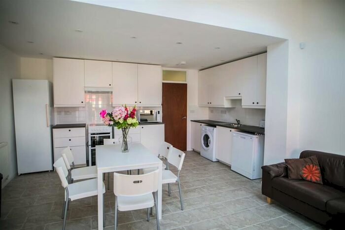 5 Bedroom Terraced House To Rent In Metchley Drive, Harborne, Birmingham, B17