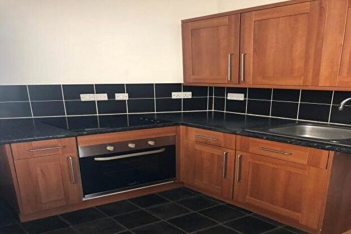 1 Bedroom Flat To Rent In Union Street, Newton Abbot, TQ12