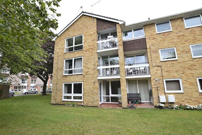2 Bedroom Apartment To Rent In Wykeham Crescent, Oxford, OX4