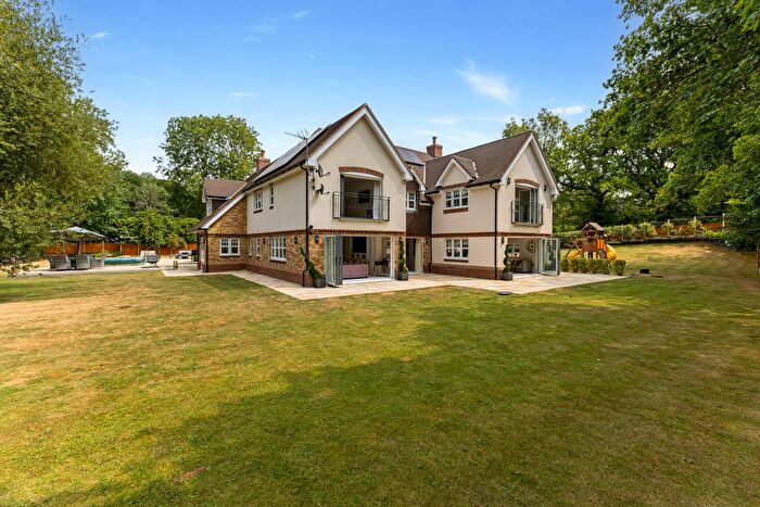 6 Bedroom Detached House For Sale In Heather Lane, Hook, RG27