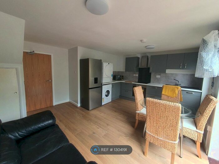 4 Bedroom Terraced House To Rent In Clyde Gardens, Bath BA2