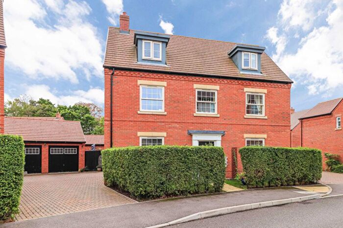 5 Bedroom Detached House For Sale In Lancaster Road, Brampton, PE28