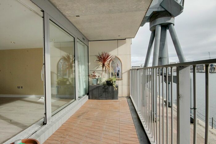 1 Bedroom Flat To Rent In Capital East Apartments, Western Gateway, E16