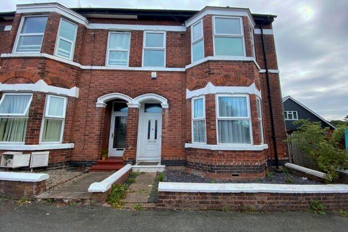 4 Bedroom Property To Rent In Merridale Road, Wolverhampton, WV3