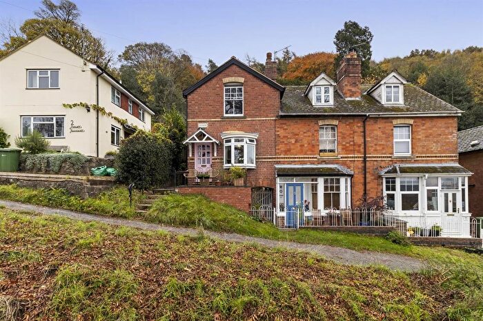 2 Bedroom End Terrace House For Sale In Ingleside, Malvern, Herefordshire, WR13
