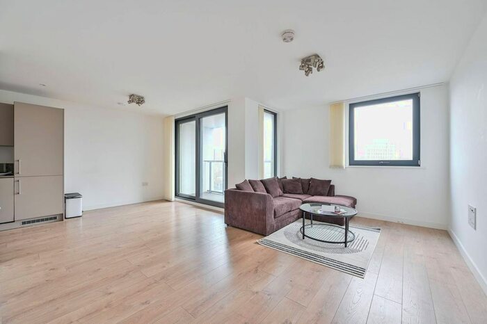 2 Bedroom Flat To Rent In New Rotherhithe Road, South Bermondsey, SE16