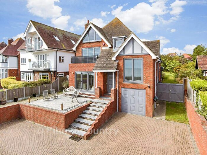 4 Bedroom Detached House For Sale In Western Esplanade, Broadstairs, Kent, CT10