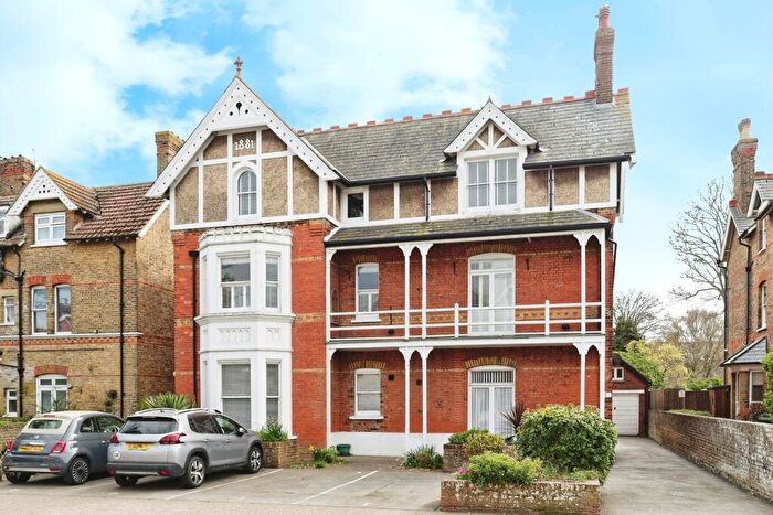 2 Bedroom Flat For Sale In Westgate Bay Avenue, Westgate-on-Sea, Kent, CT8