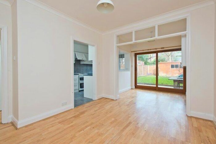 4 Bedroom Property To Rent In Richmond Road, London, SW20