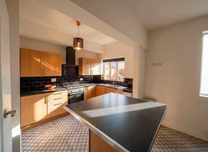5 Bedroom House To Rent In Beeston Road - Copy, Dunkirk, East Midlands, NG7
