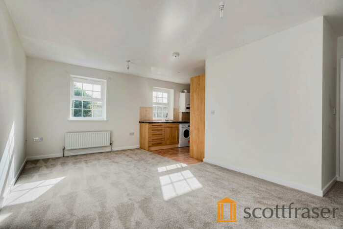 2 Bedroom Apartment To Rent In Wantage, OX12